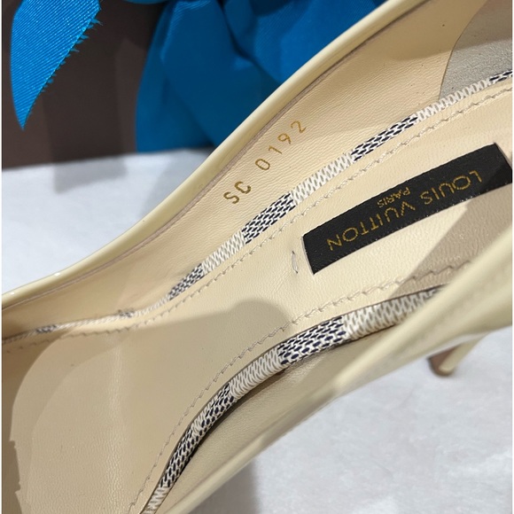 LOUIS VUITTON Ivory Damier Azul Valentine Check Bow Patent & Canvas Pumps 37 - Picture 7 of 10